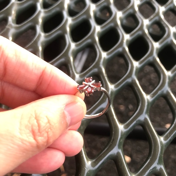 Genuine garnet ring - Picture 2 of 7
